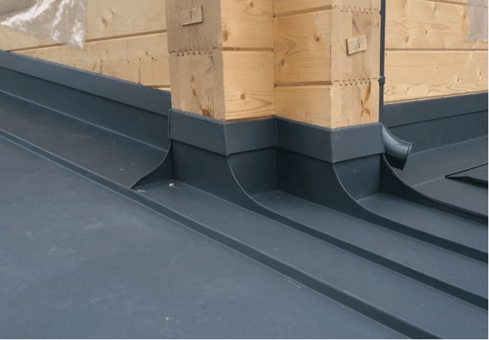 Installation of corners and joints using torch-on materials